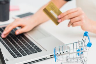 Benefits of eCommerce for businesses and consumers