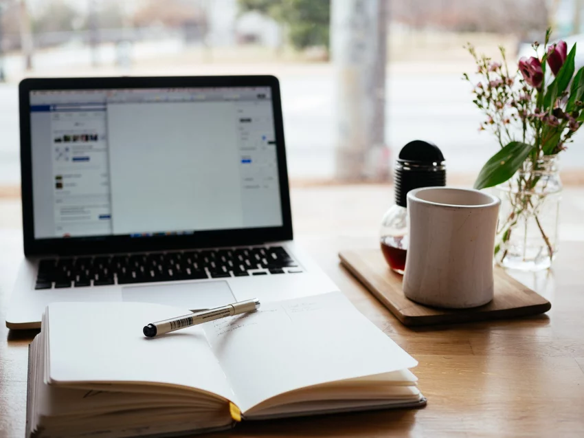 Writing eCommerce blog post 