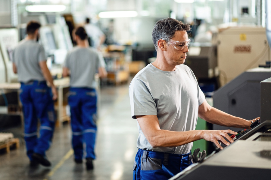 Use cases of Factory Pimcore Indesign Integration bundle in manufacturing
